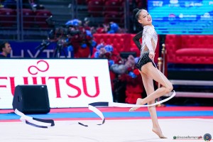 f ribbon yerekesheva akmaral kaz sfe06470 copia simone ferraro ph